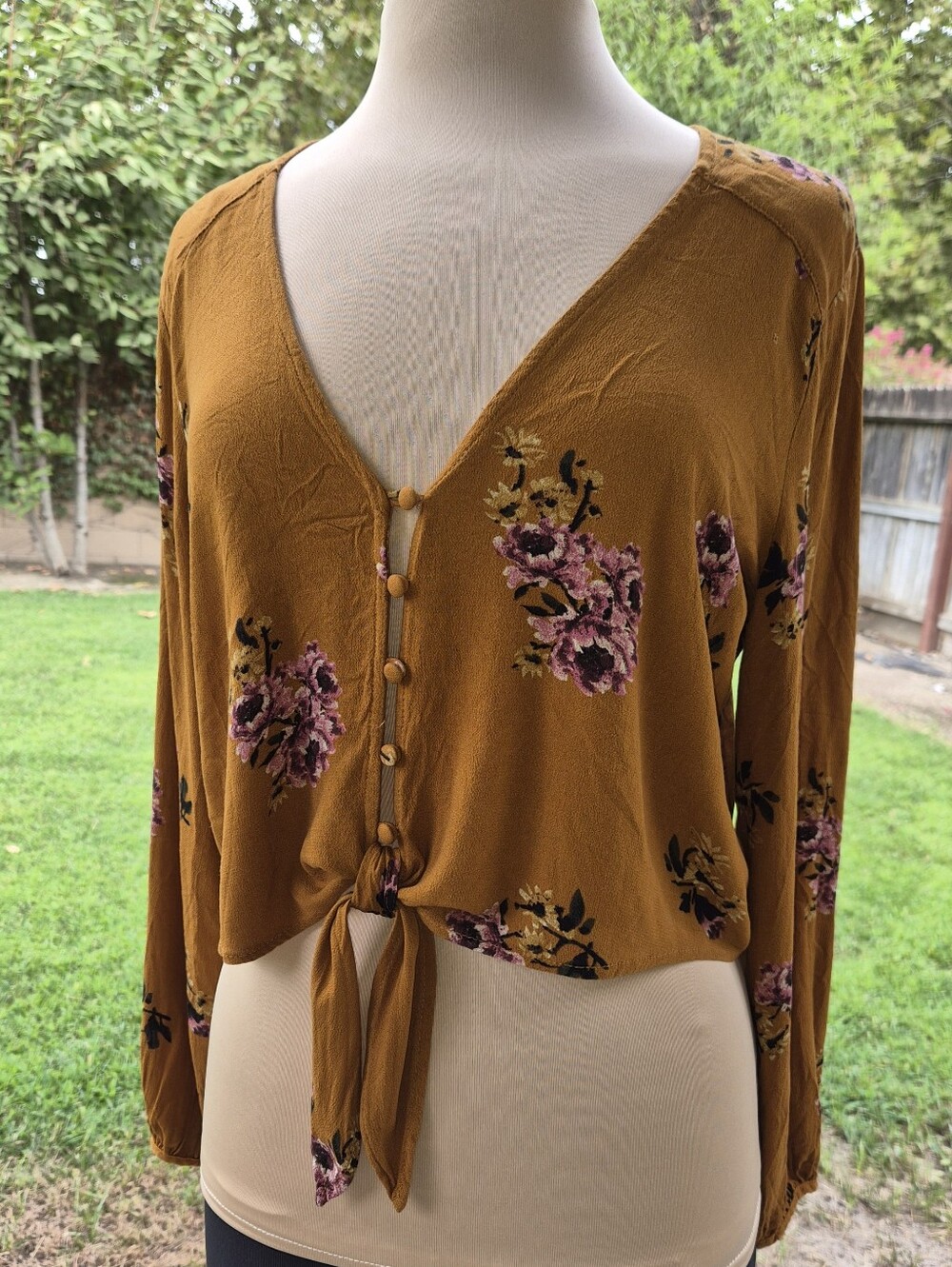 wild fable Mustard Floral Button-Front Tie Hem Top EUC